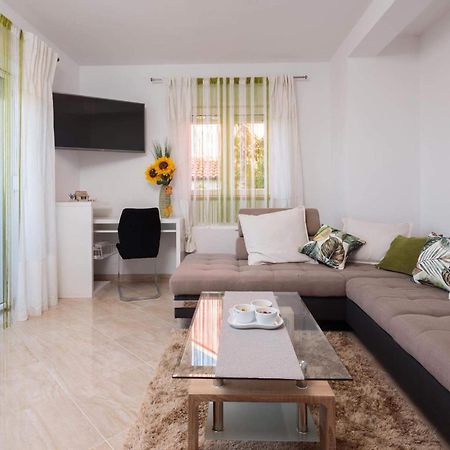 Apartment Lana St 苏佩塔尔 外观 照片